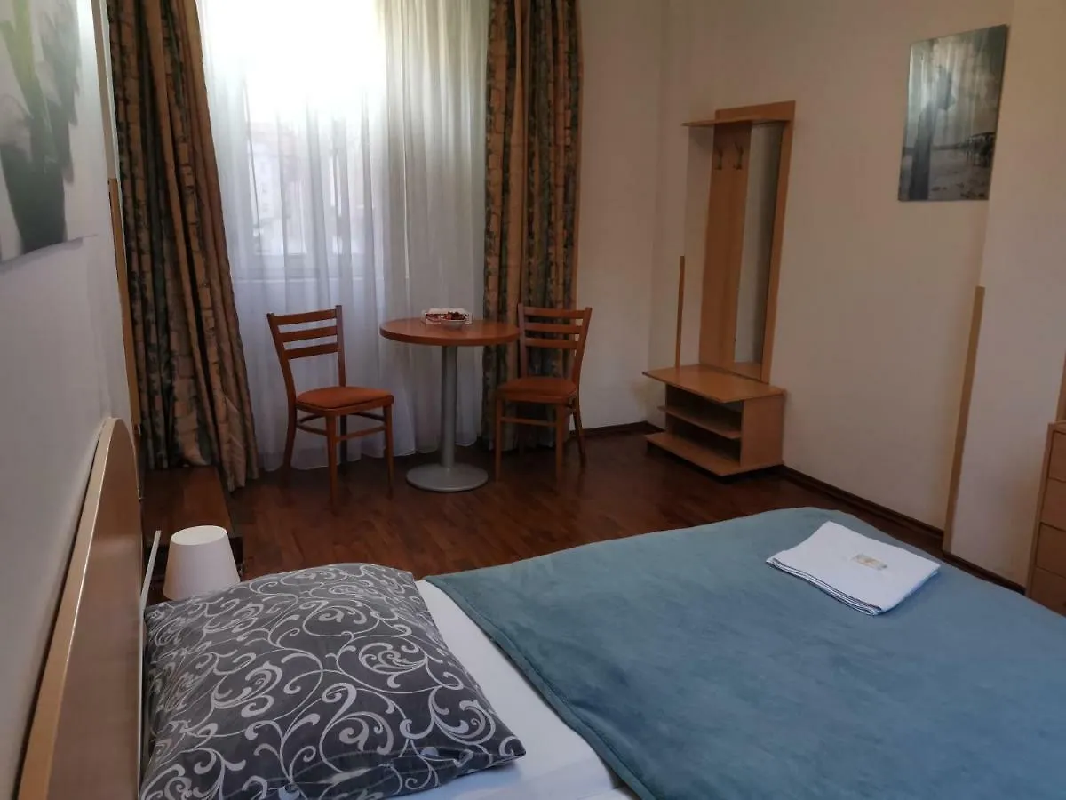 Auspicie Apartment Prague 3*,  Czech Republic